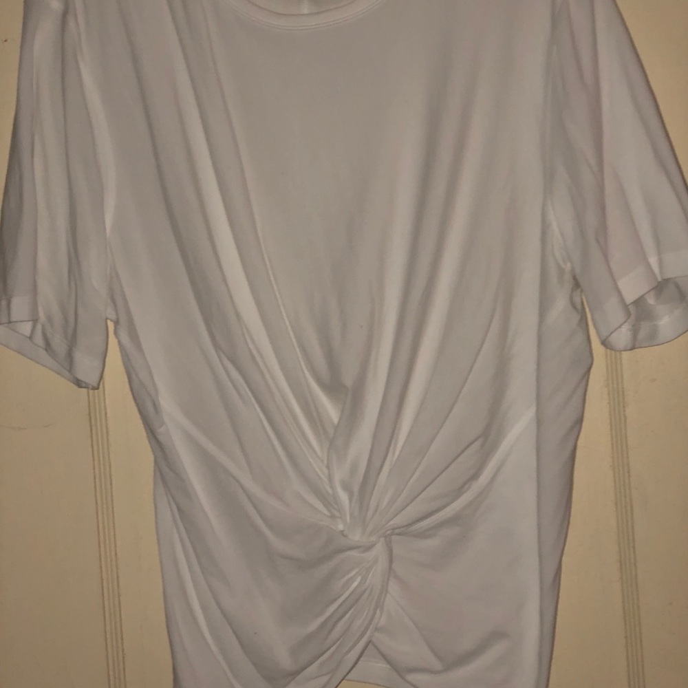 White lululemon top-size 8